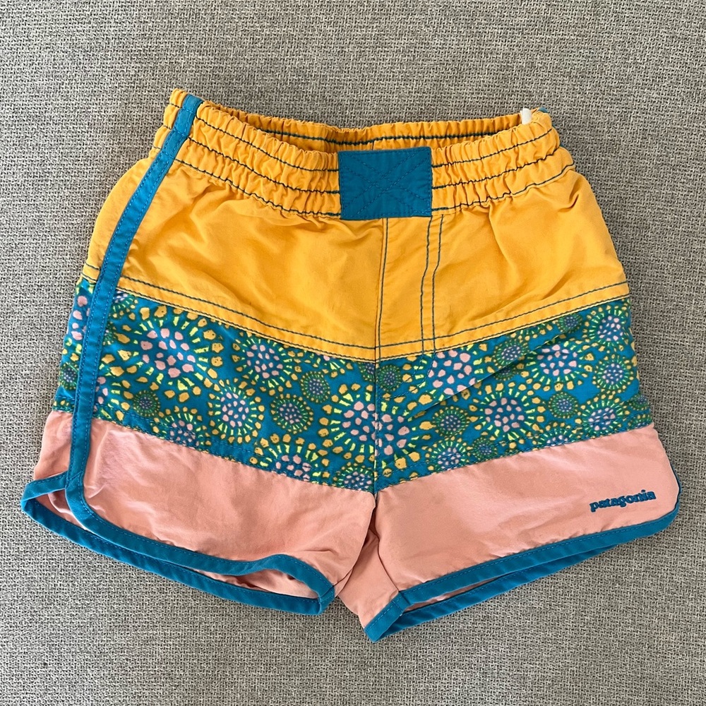 Patagonia boys swim trunks board shorts, size 4T
